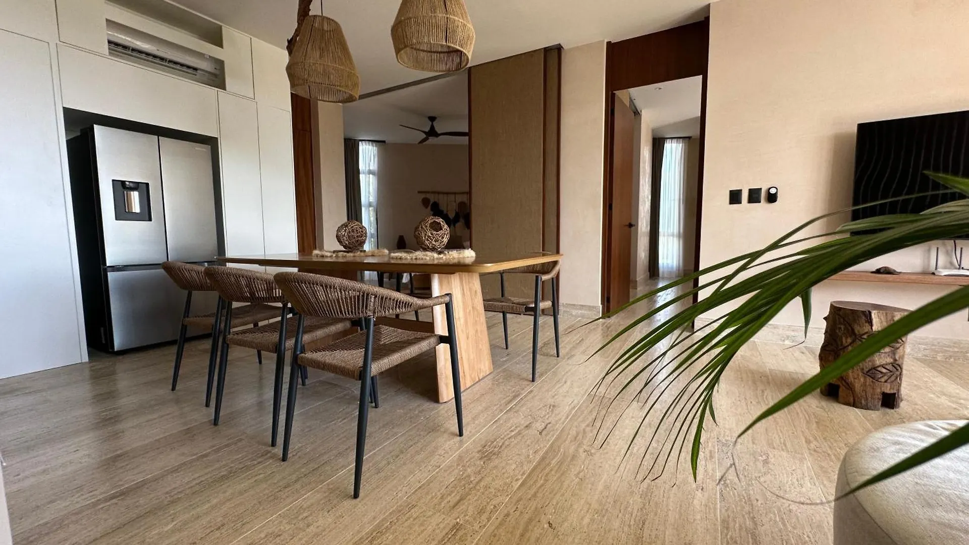 Living The Noom Apartment Cancun