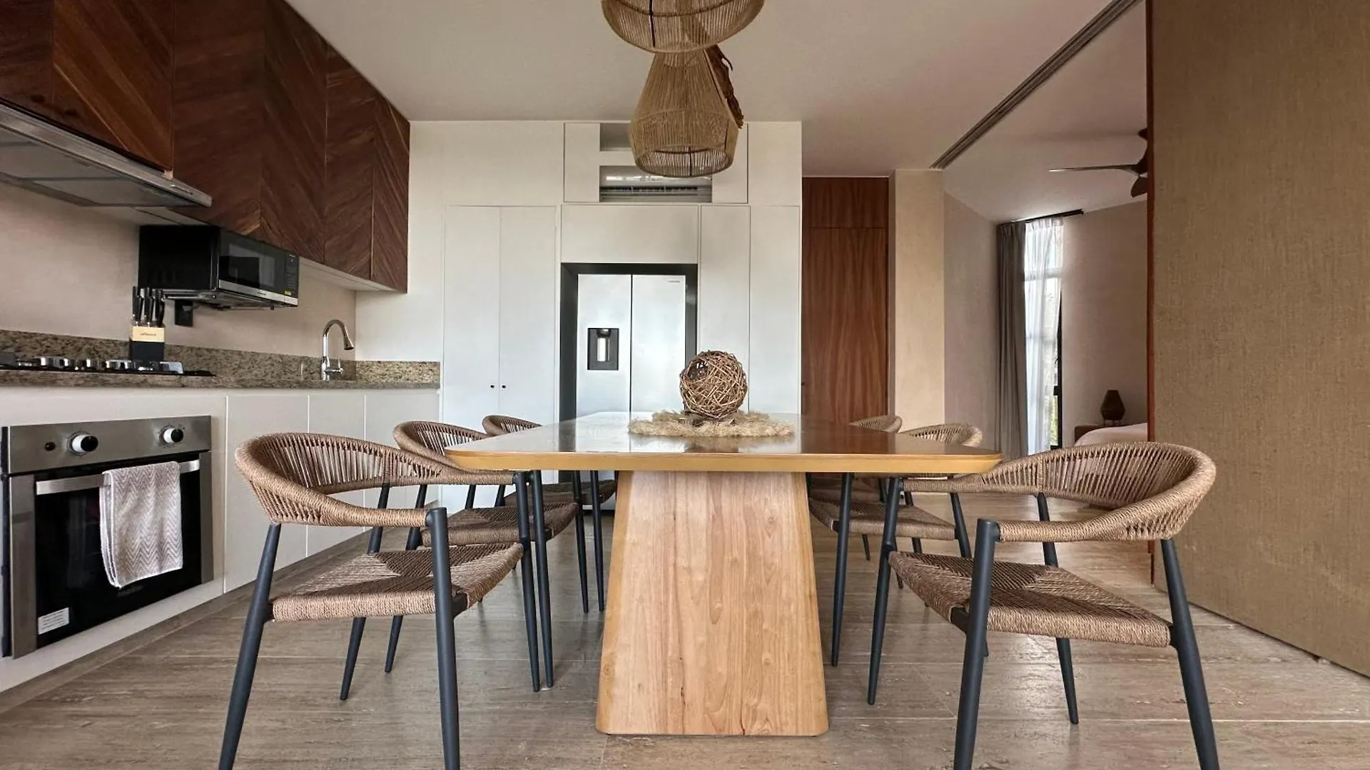 Living The Noom Apartment Cancun