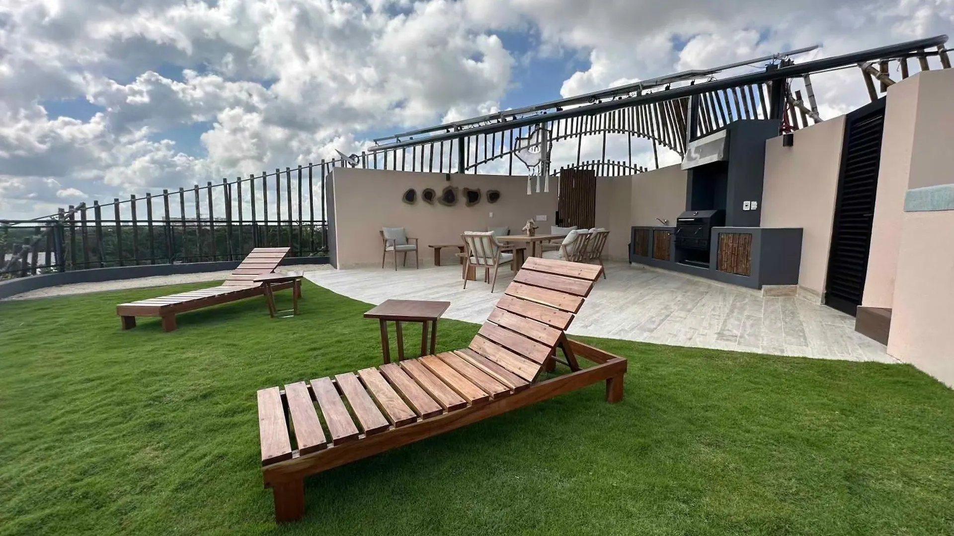 Living The Noom Apartment Cancun