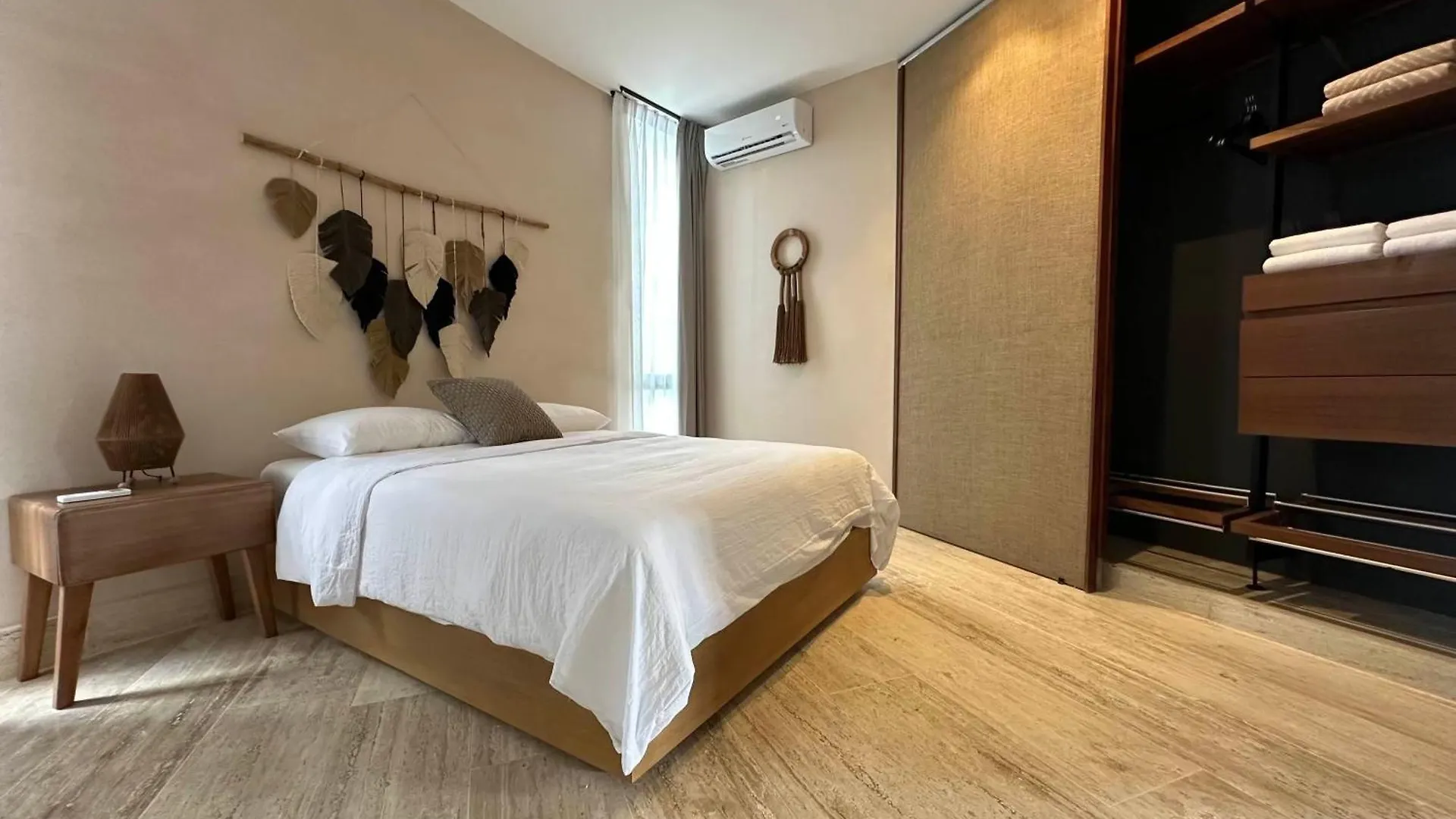 Living The Noom Apartment Cancun