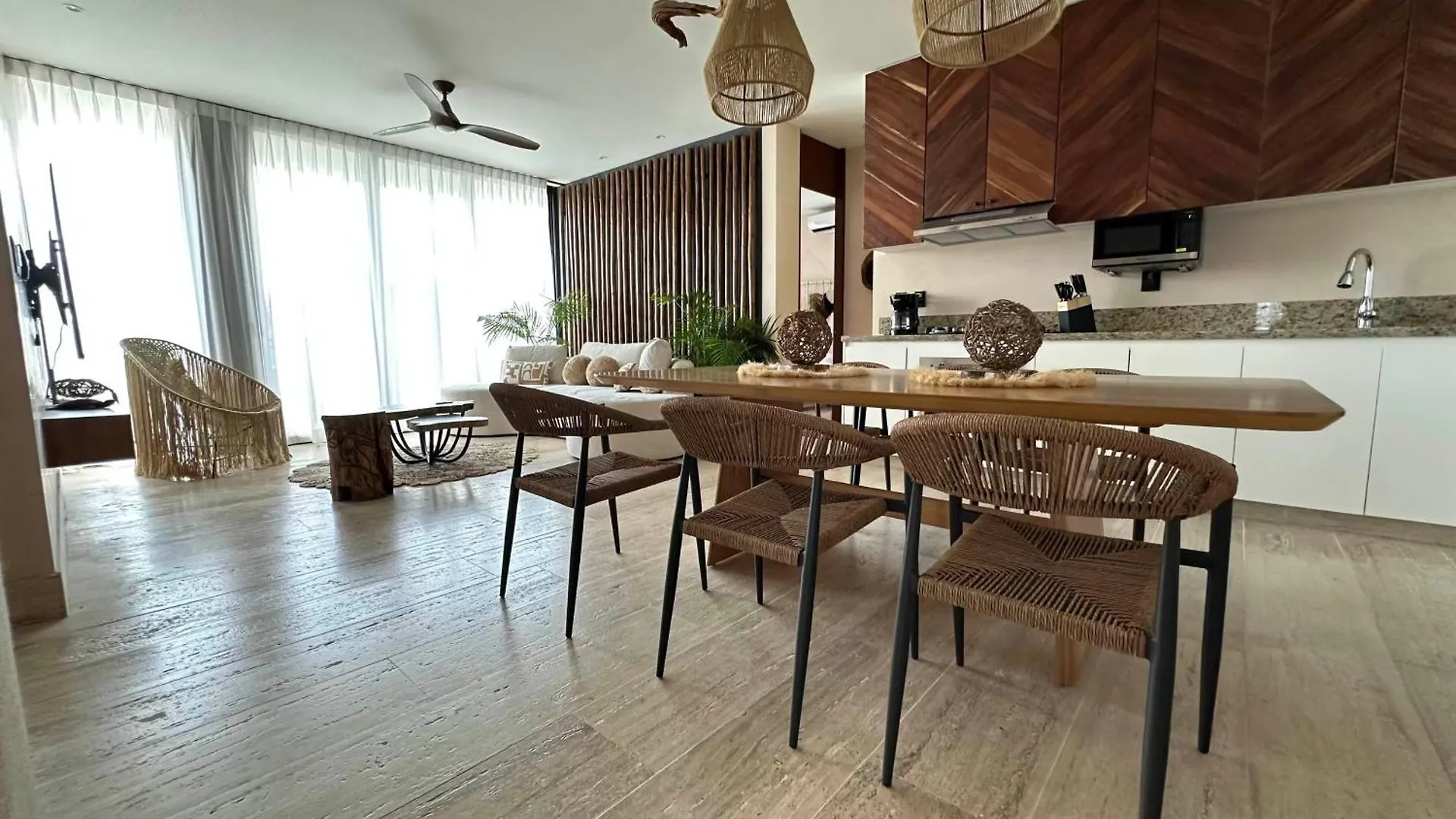 Living The Noom Apartment Cancun Mexico