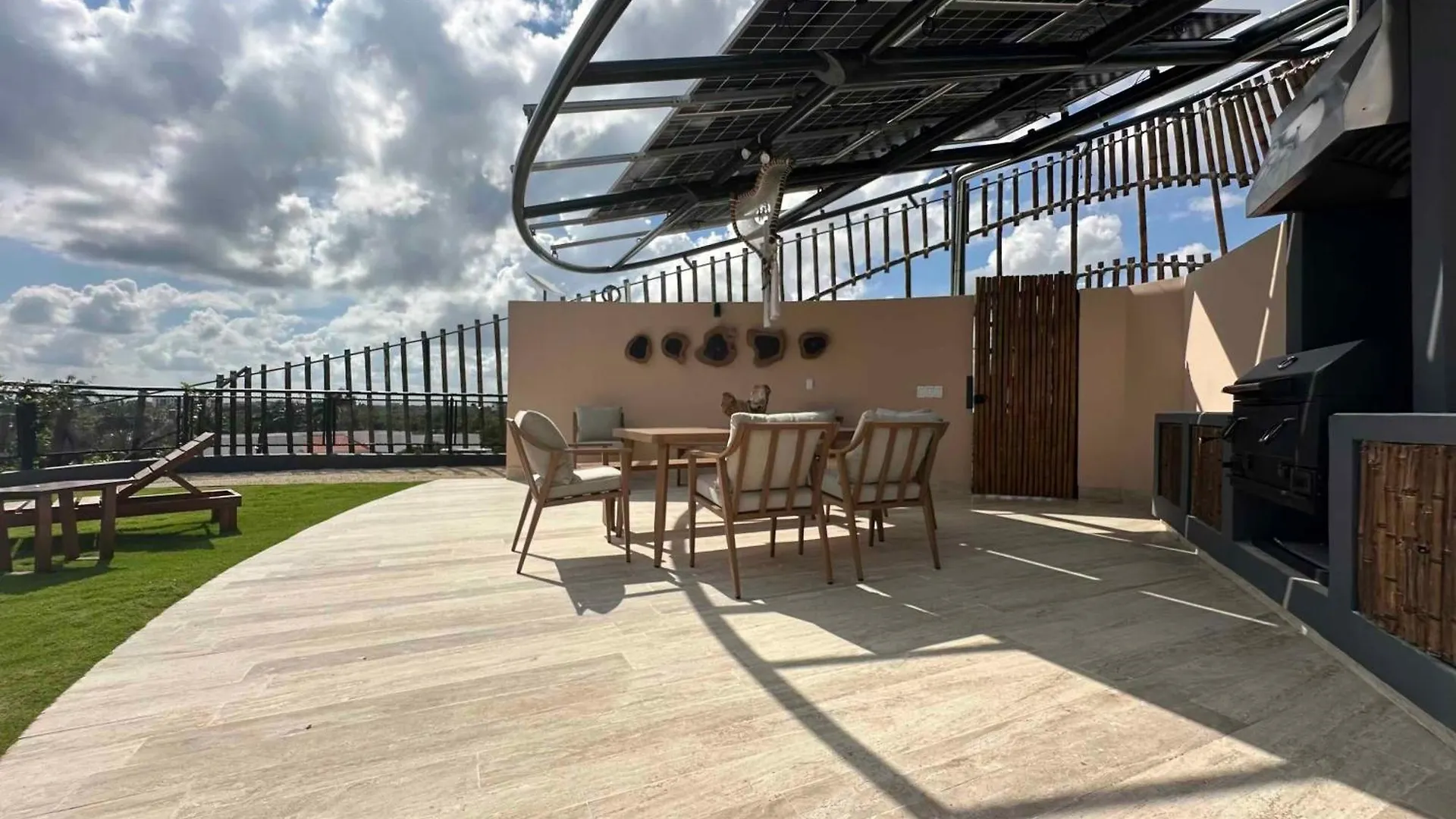 Living The Noom Apartment Cancun